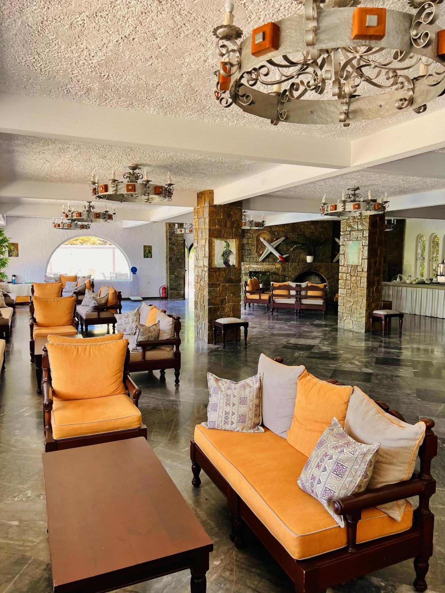 Karteros Hotel 외부 사진