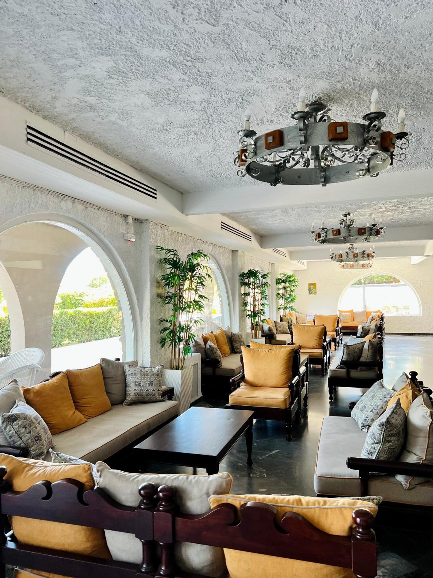 Karteros Hotel 외부 사진