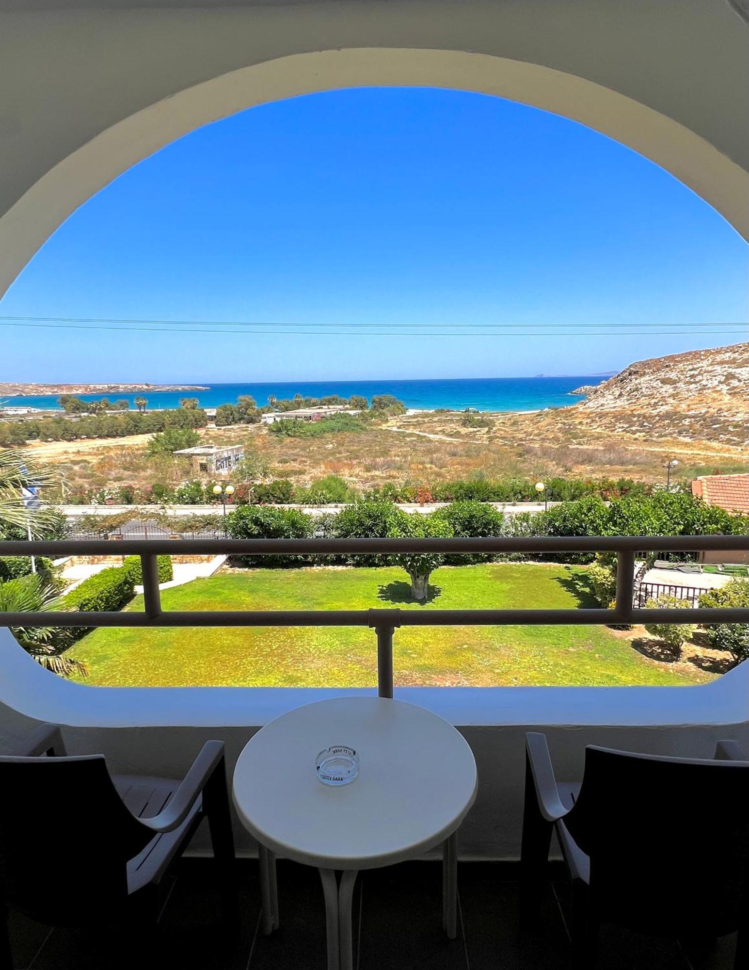 Karteros Hotel 외부 사진