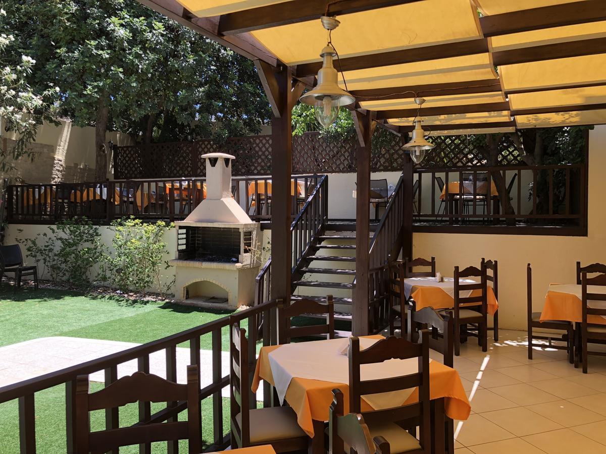Karteros Hotel 외부 사진