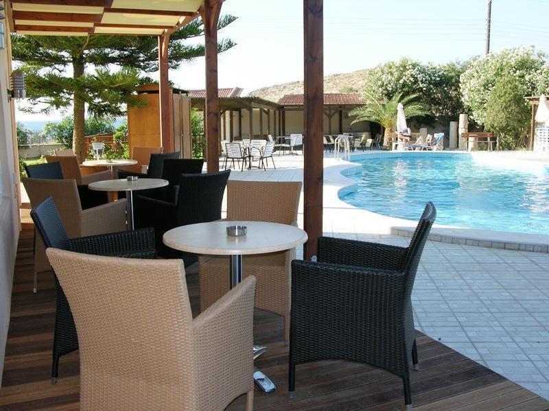 Karteros Hotel 외부 사진